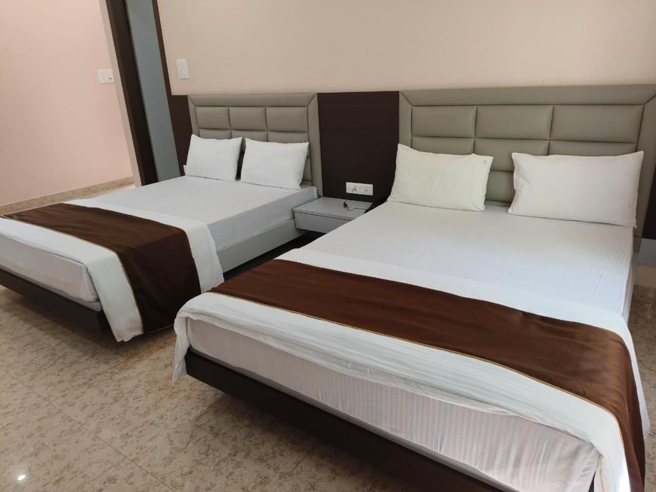 Jaanki Farms & Resorts Jorhāt Eksteriør billede