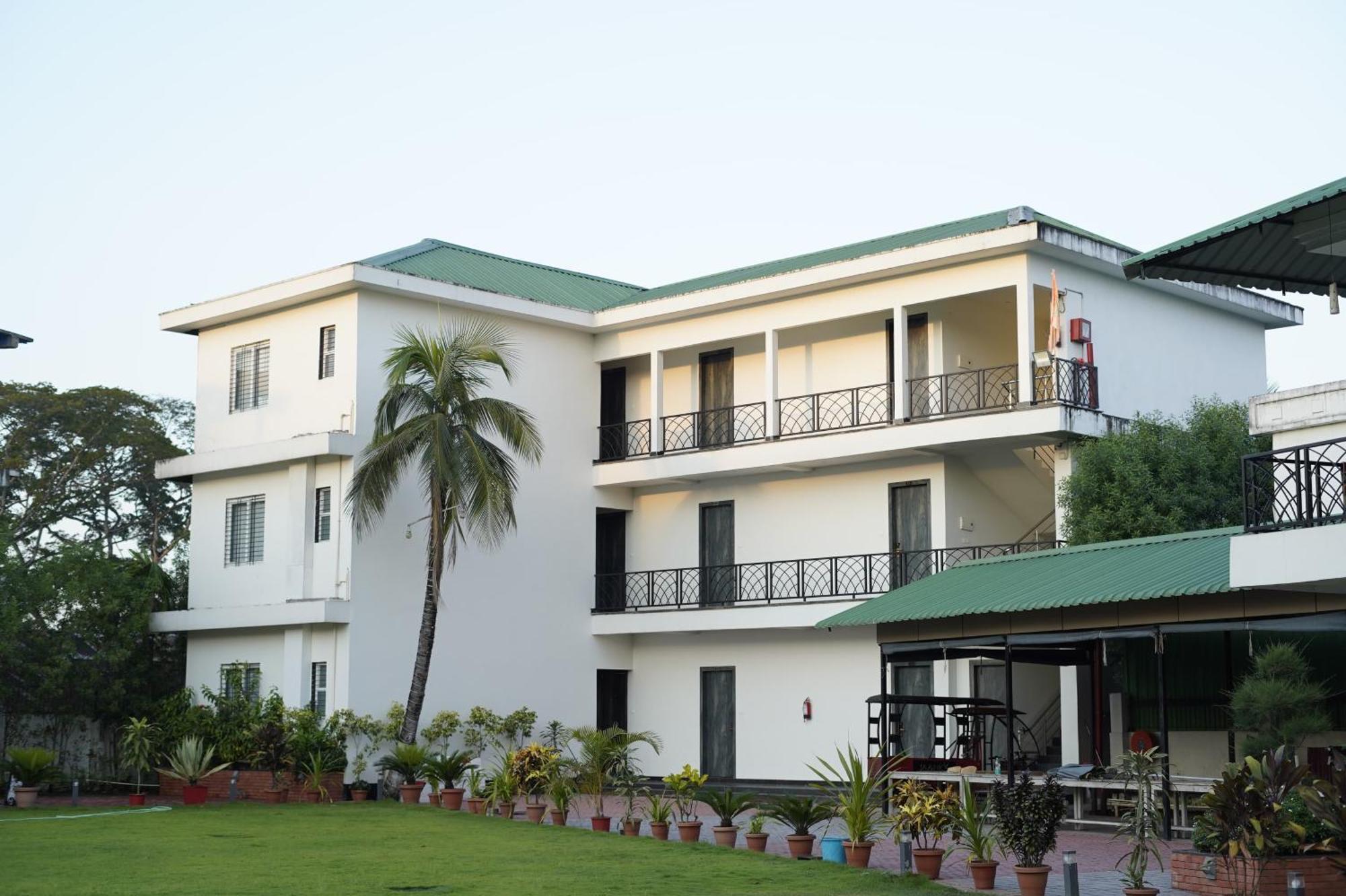 Jaanki Farms & Resorts Jorhāt Eksteriør billede
