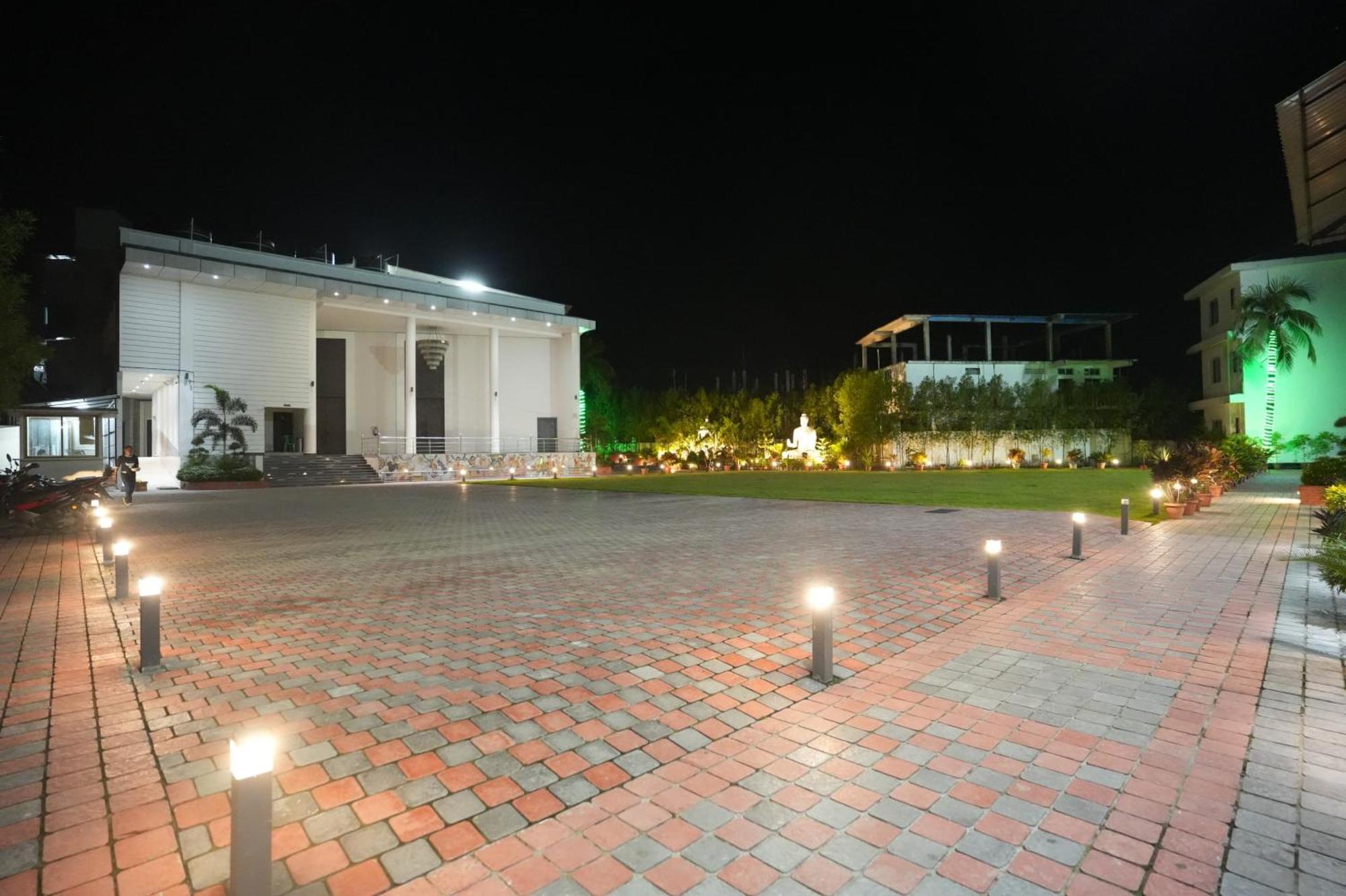 Jaanki Farms & Resorts Jorhāt Eksteriør billede